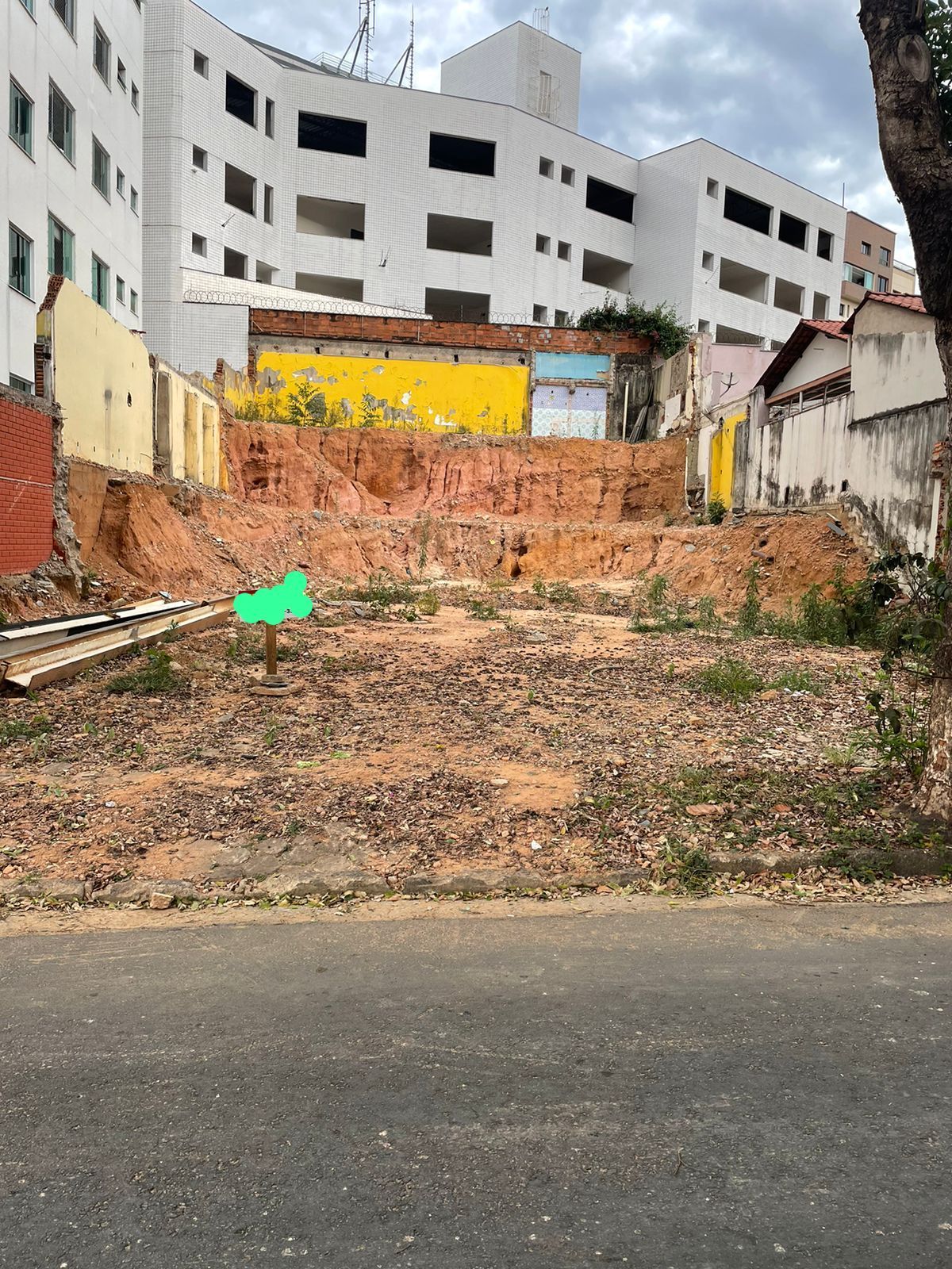 Terreno à venda, 450m² - Foto 1