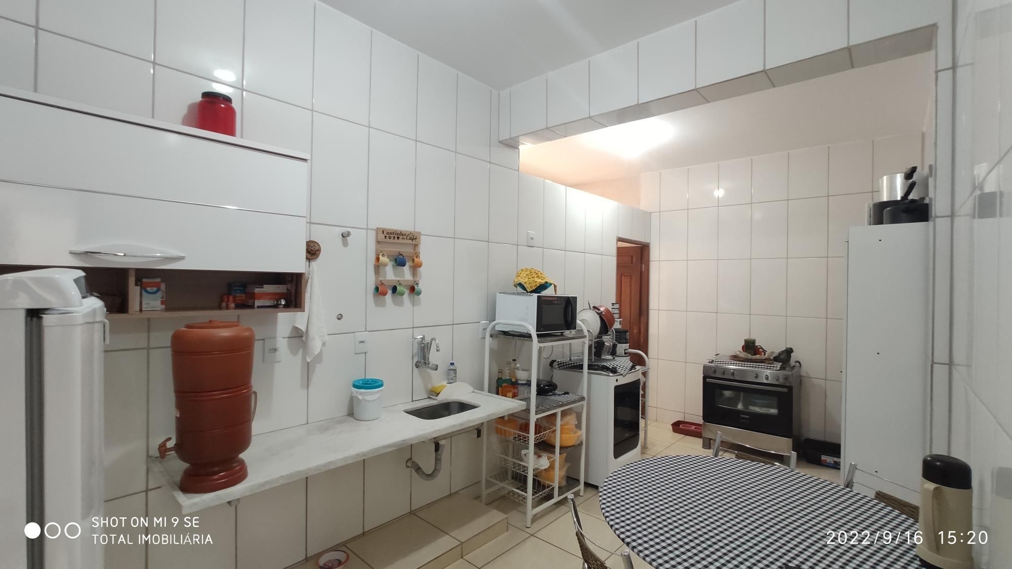 Casa à venda com 6 quartos, 232m² - Foto 15