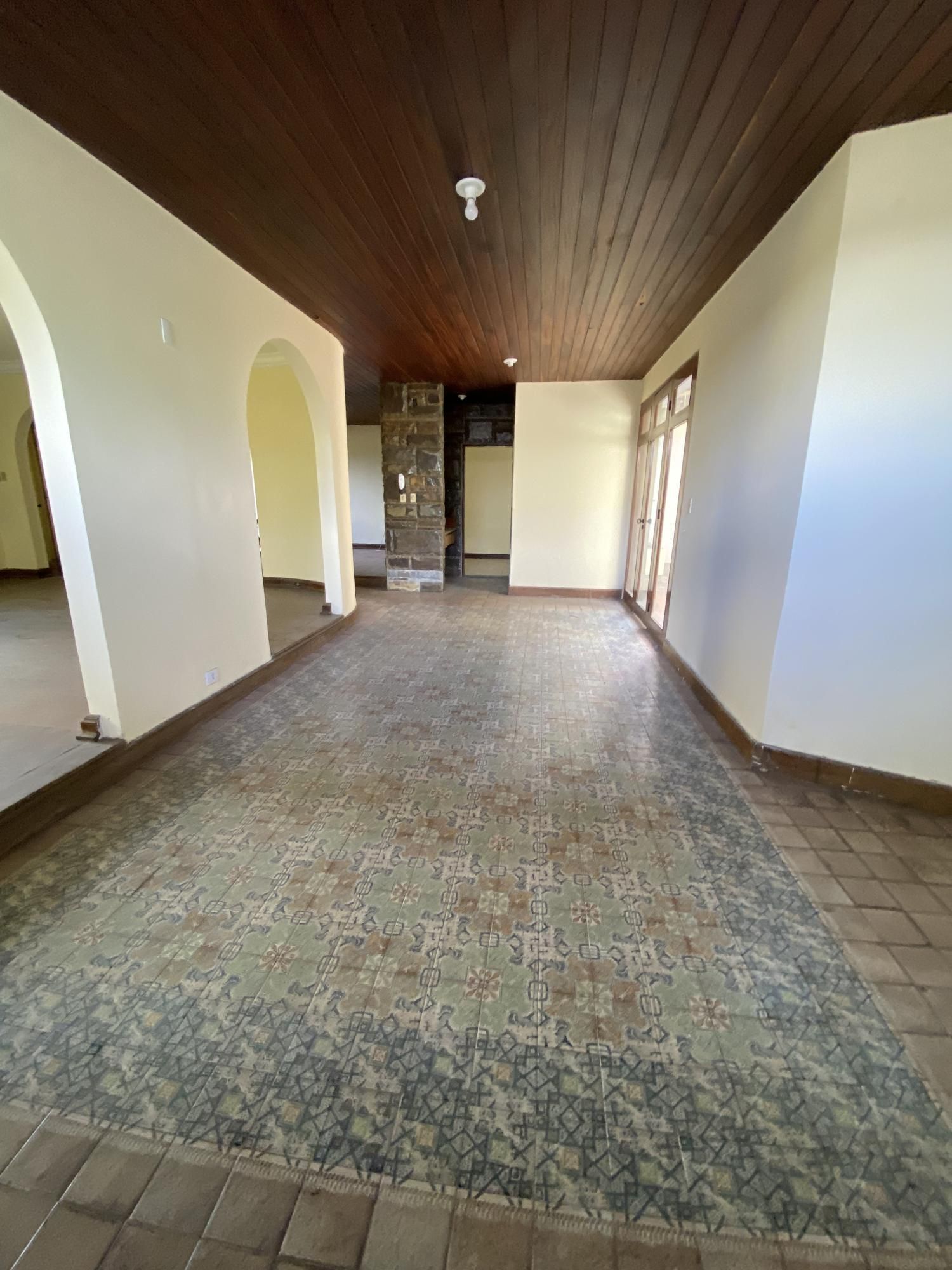 Casa à venda com 4 quartos, 350m² - Foto 5