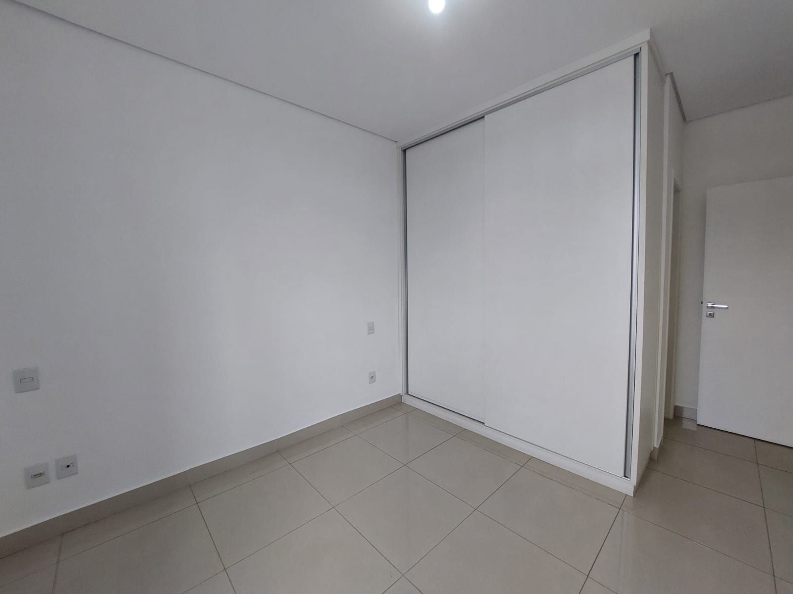 Apartamento à venda com 3 quartos, 100m² - Foto 7