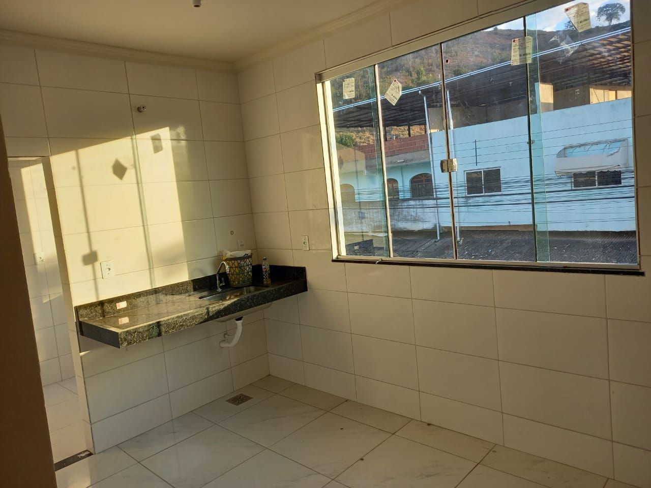 Apartamento à venda com 2 quartos, 68m² - Foto 3