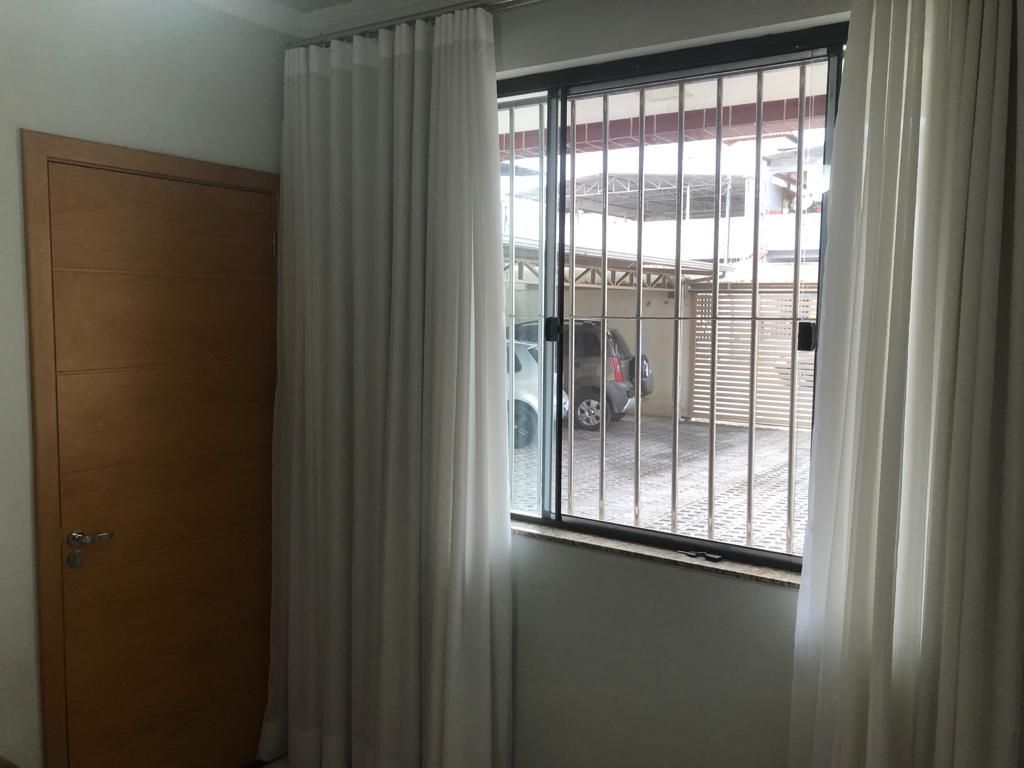 Apartamento à venda com 2 quartos, 100m² - Foto 1