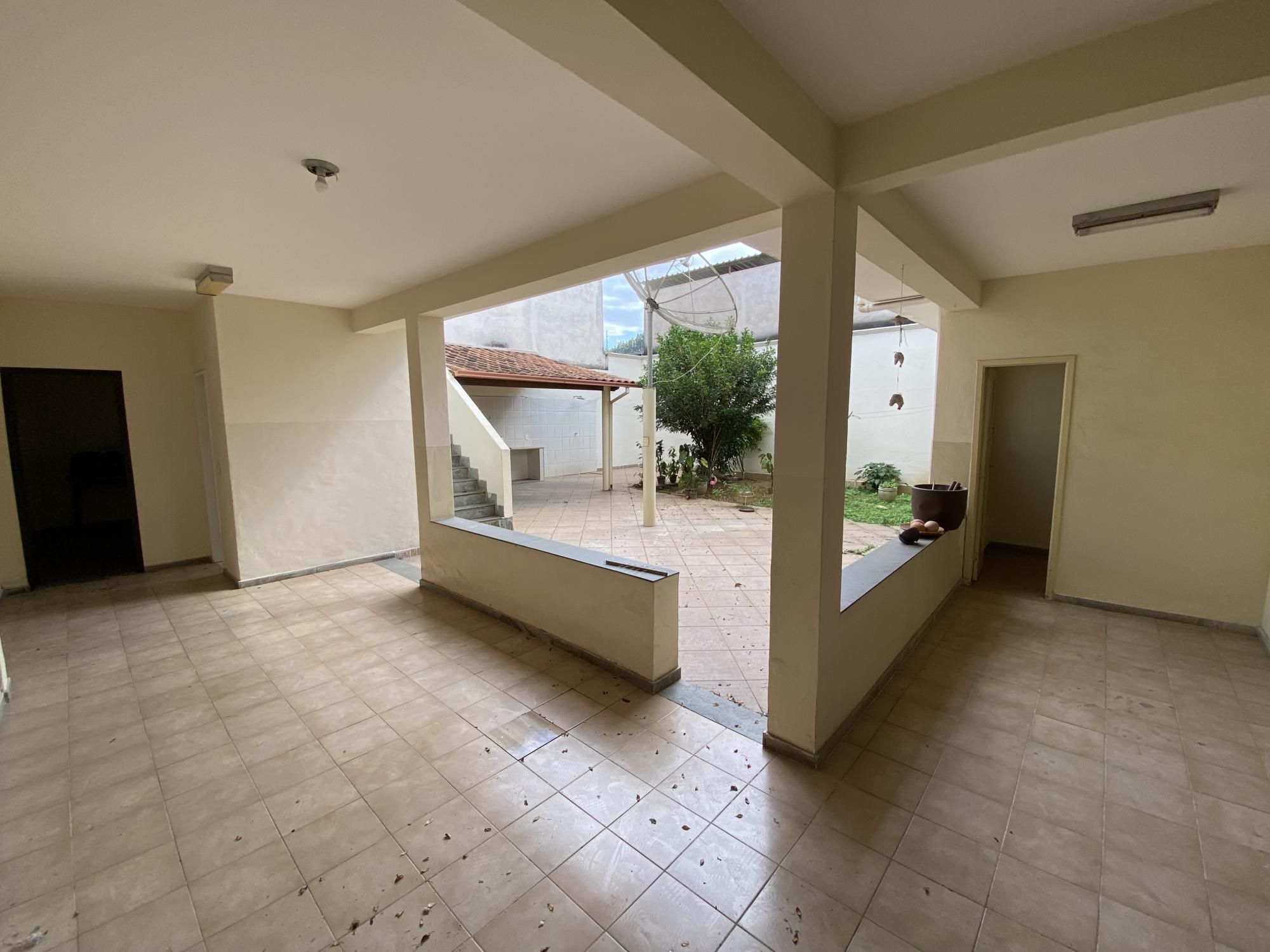 Casa à venda com 4 quartos, 390m² - Foto 16