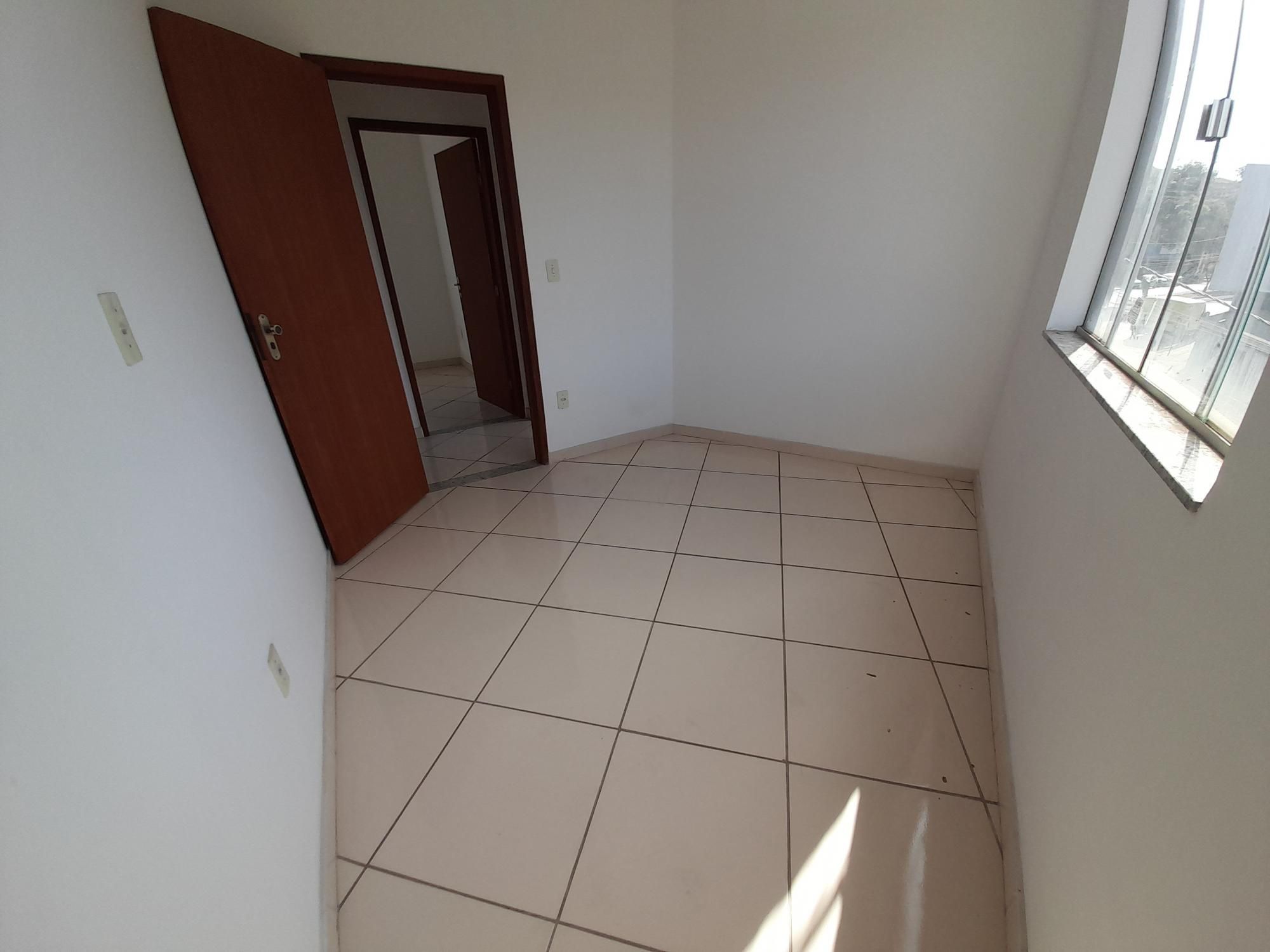 Apartamento à venda com 3 quartos, 80m² - Foto 9