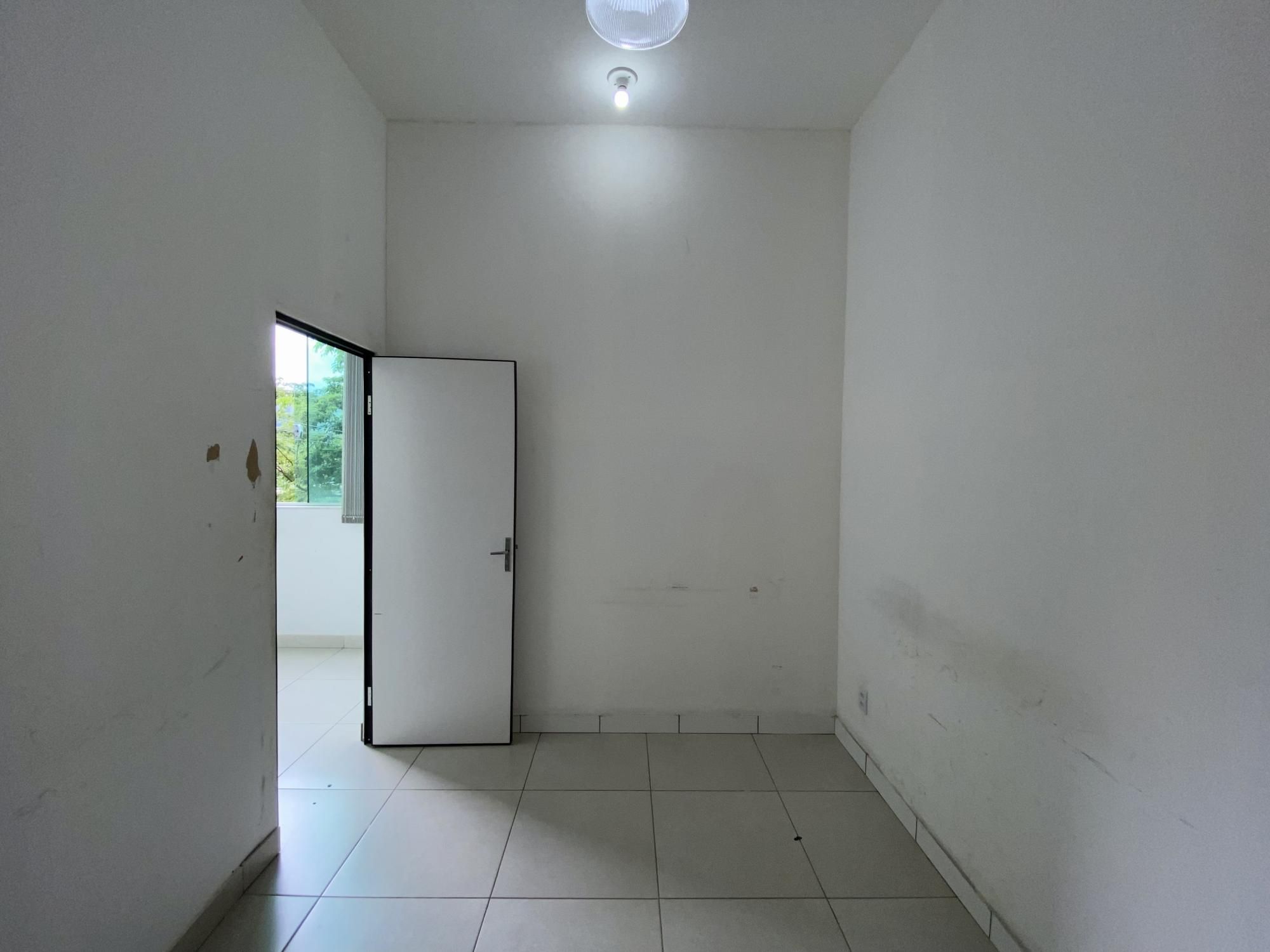 Conjunto Comercial-Sala para alugar com 3 quartos, 90m² - Foto 7