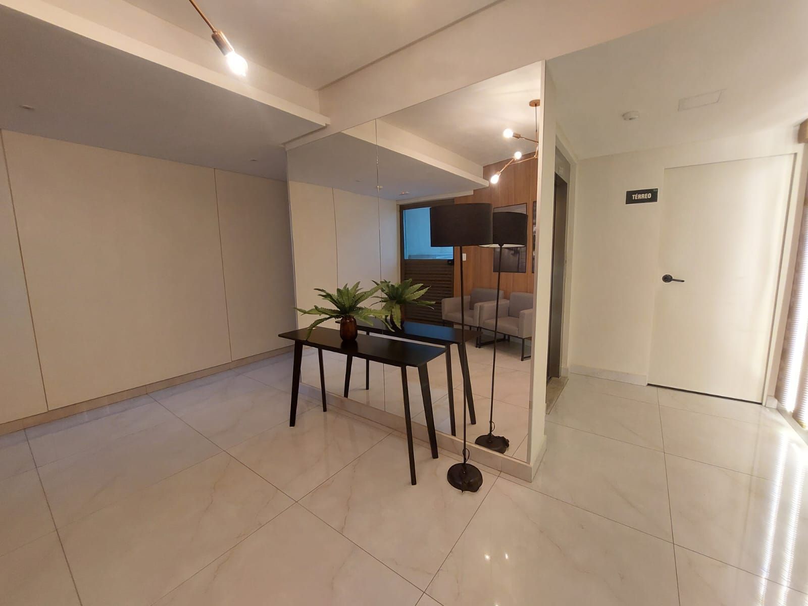 Apartamento à venda com 3 quartos, 90m² - Foto 12