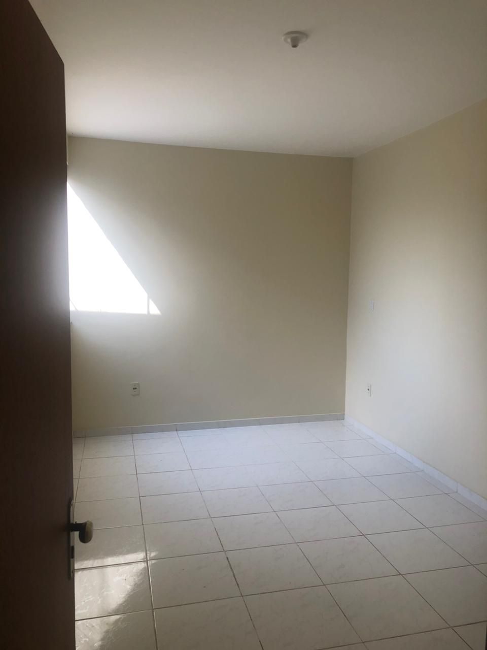 Apartamento à venda com 3 quartos, 70m² - Foto 2