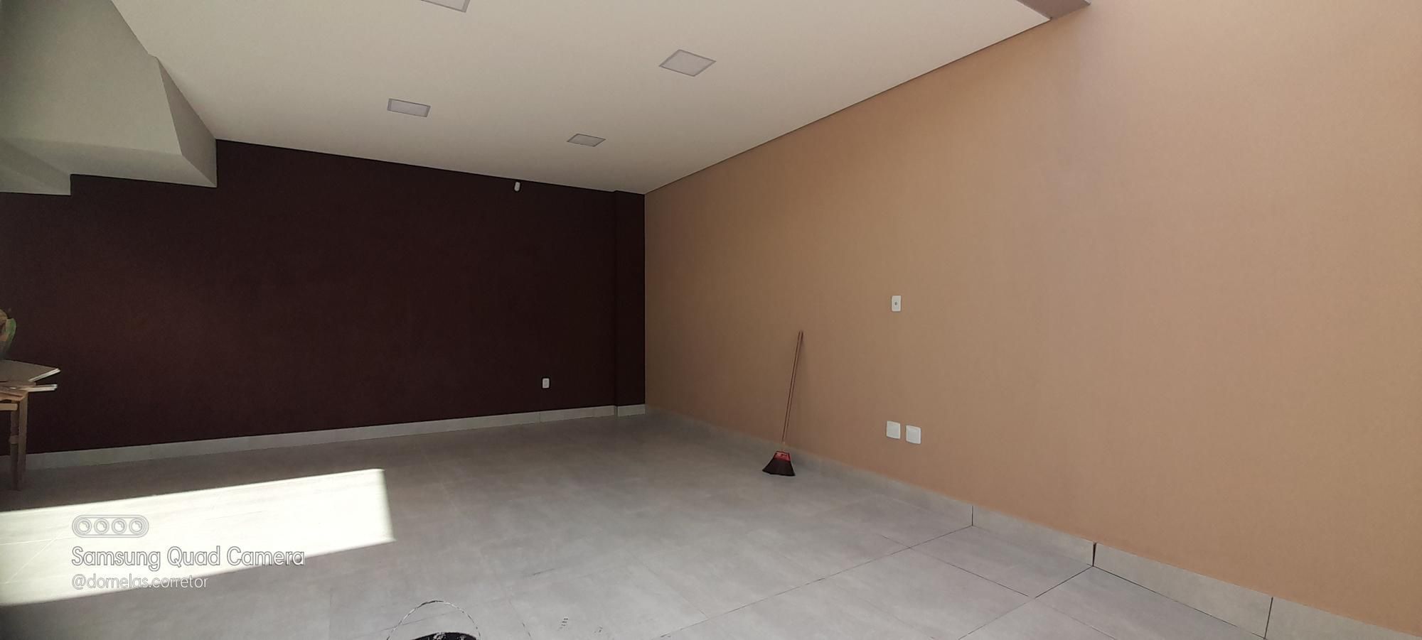 Casa à venda com 3 quartos, 140m² - Foto 2