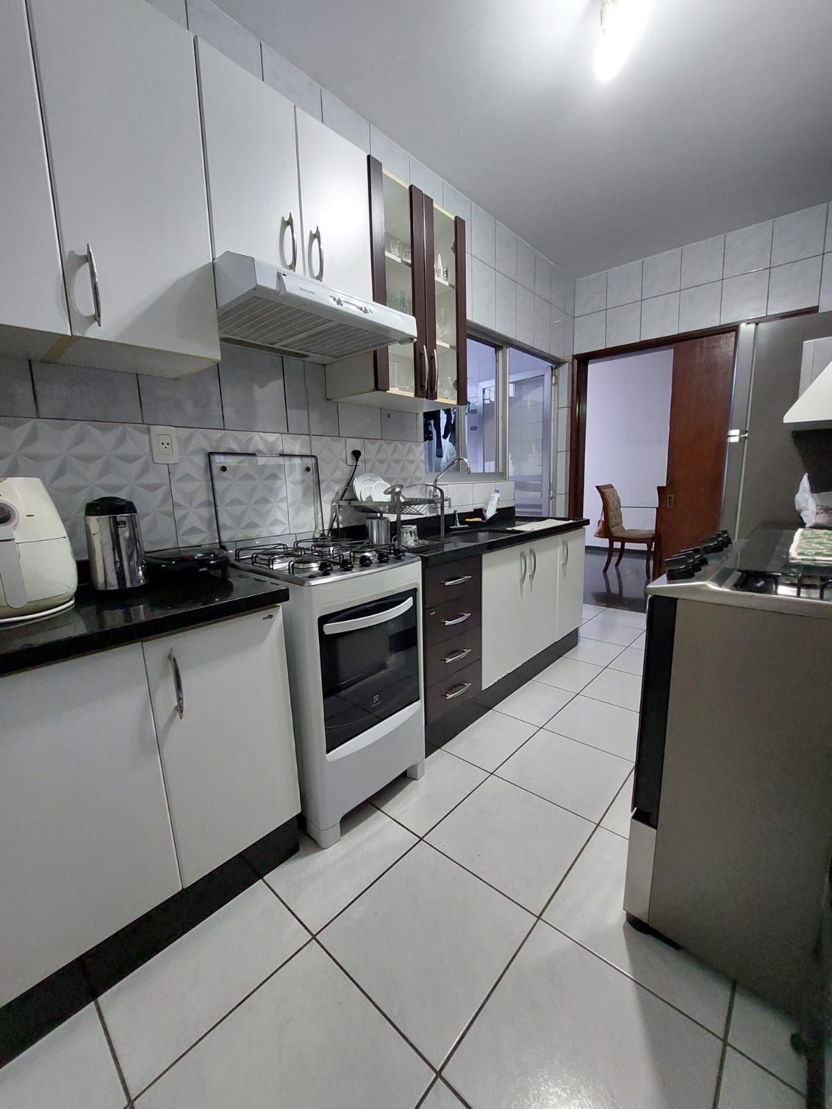 Apartamento à venda com 3 quartos, 110m² - Foto 3