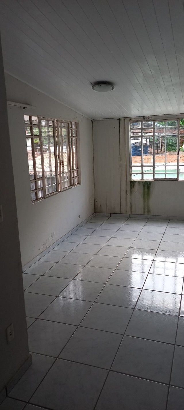 Casa à venda com 4 quartos, 210m² - Foto 4