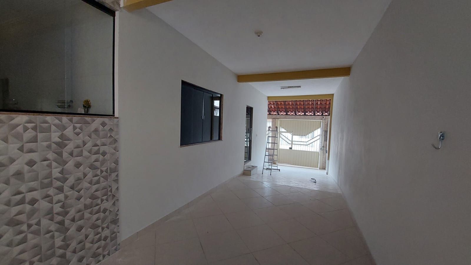 Casa à venda com 3 quartos, 240m² - Foto 3