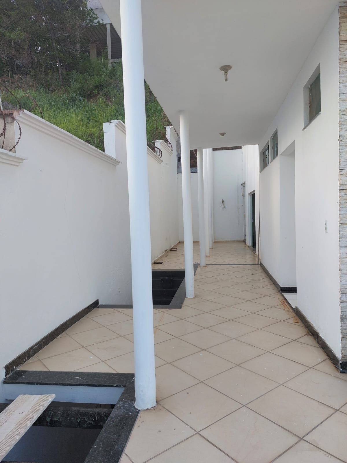 Casa à venda com 3 quartos, 240m² - Foto 3