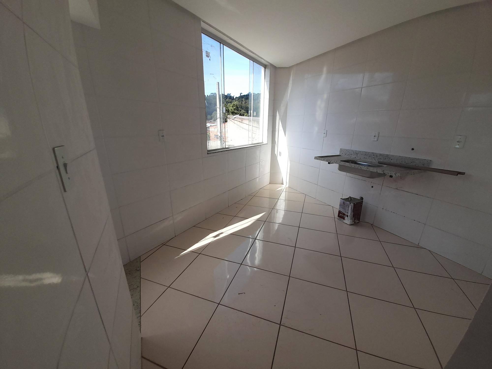 Apartamento à venda com 3 quartos, 80m² - Foto 2