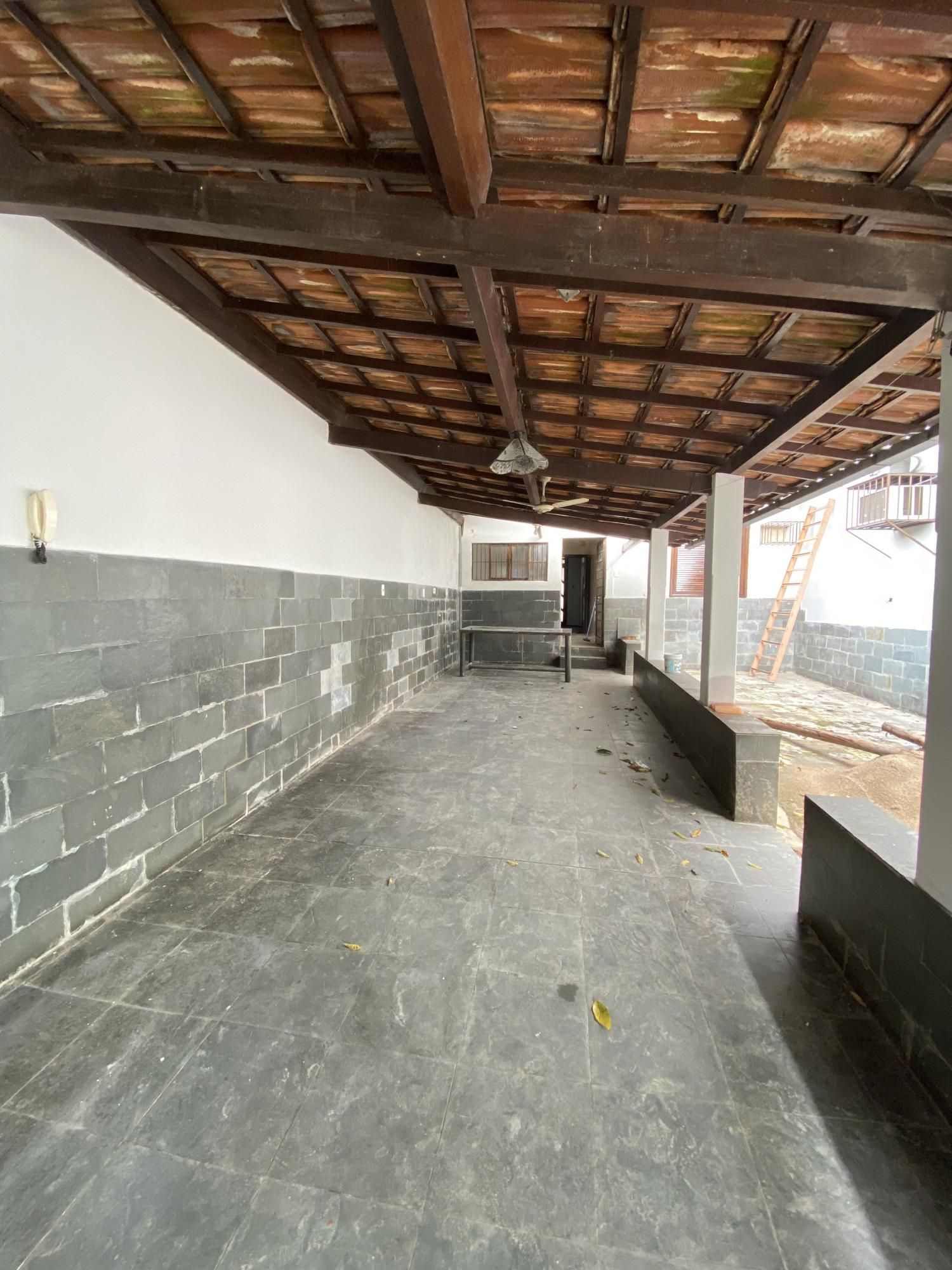 Casa à venda com 3 quartos, 286m² - Foto 15