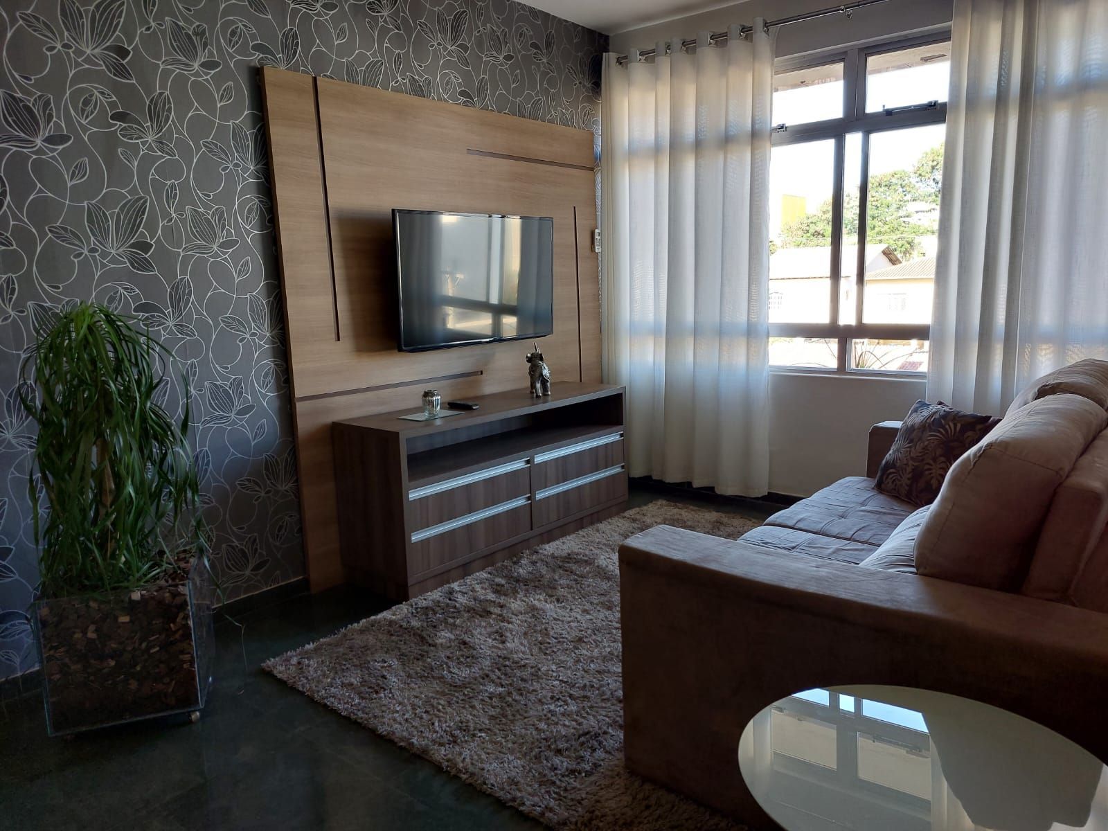 Apartamento à venda com 3 quartos, 110m² - Foto 1