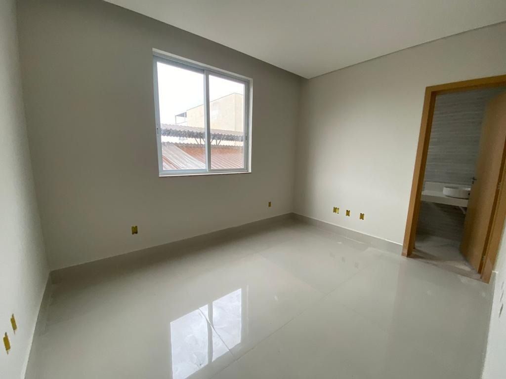 Apartamento à venda com 3 quartos, 151m² - Foto 7