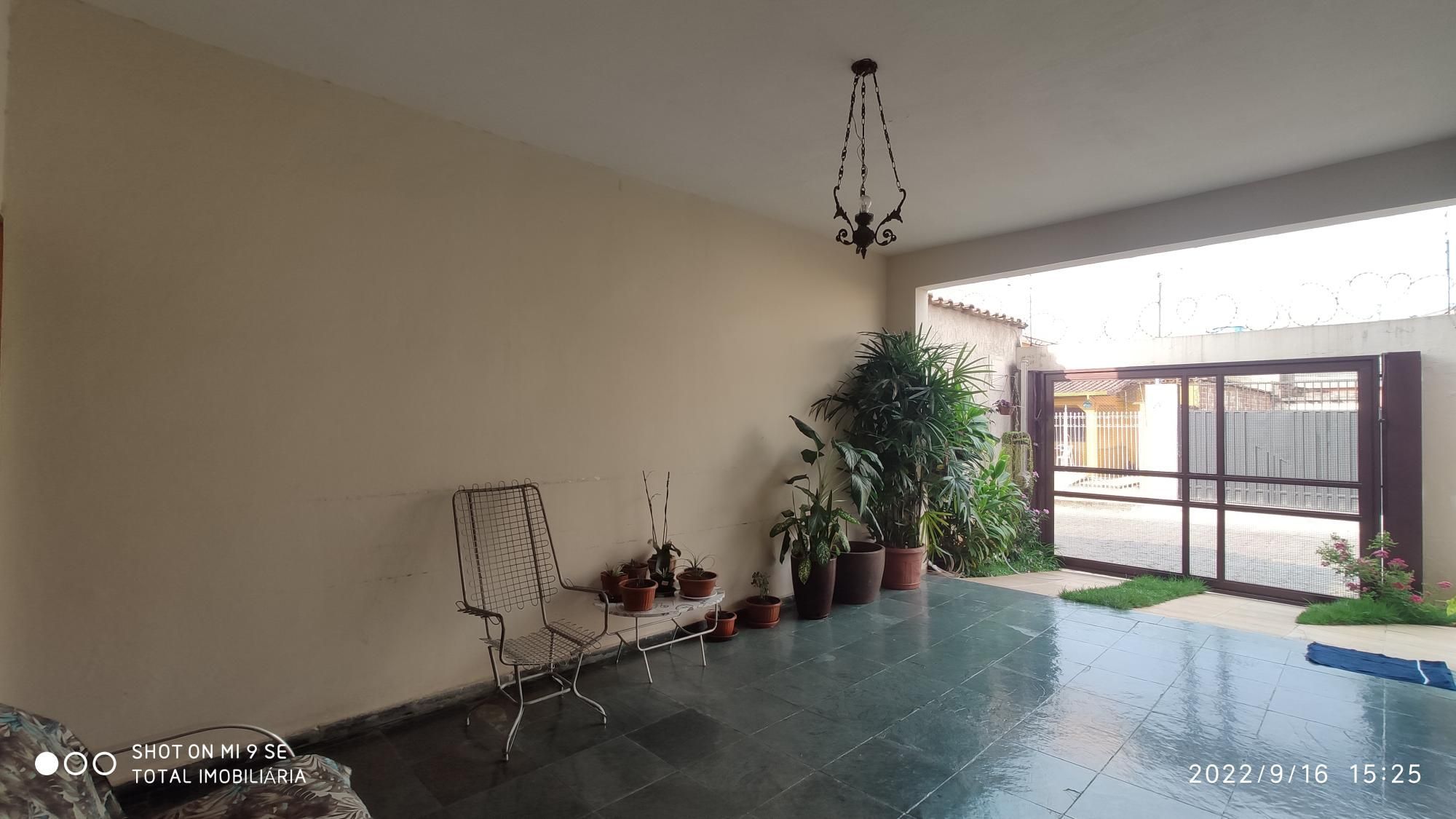 Casa à venda com 6 quartos, 232m² - Foto 17