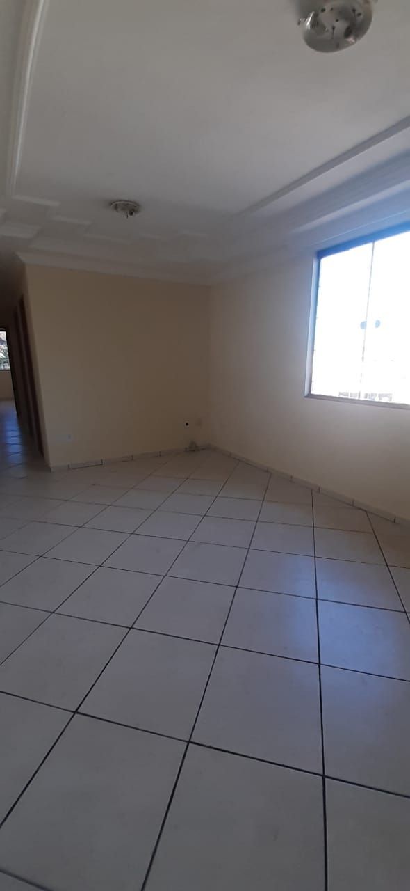 Apartamento à venda com 3 quartos, 96m² - Foto 4