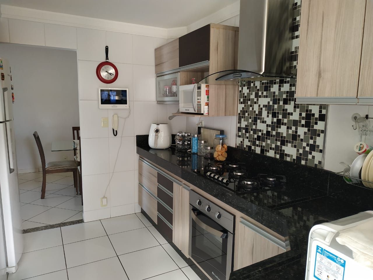 Apartamento à venda com 3 quartos, 105m² - Foto 4