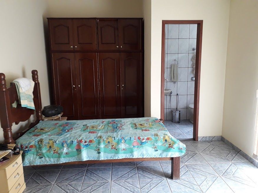 Casa à venda com 4 quartos, 200m² - Foto 15