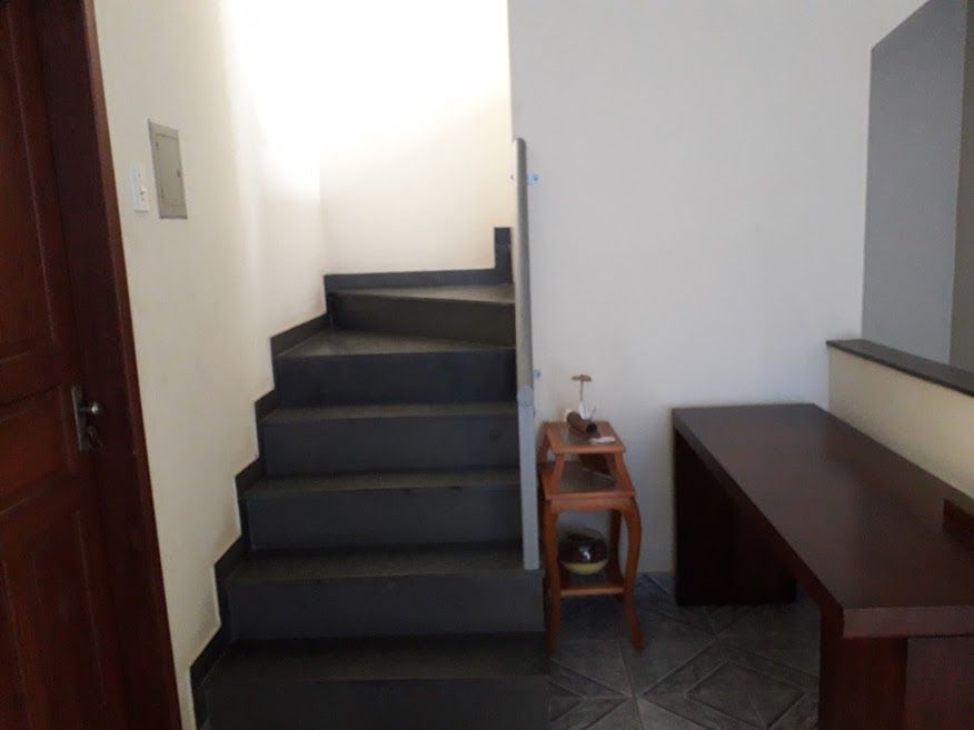 Casa à venda com 4 quartos, 200m² - Foto 28