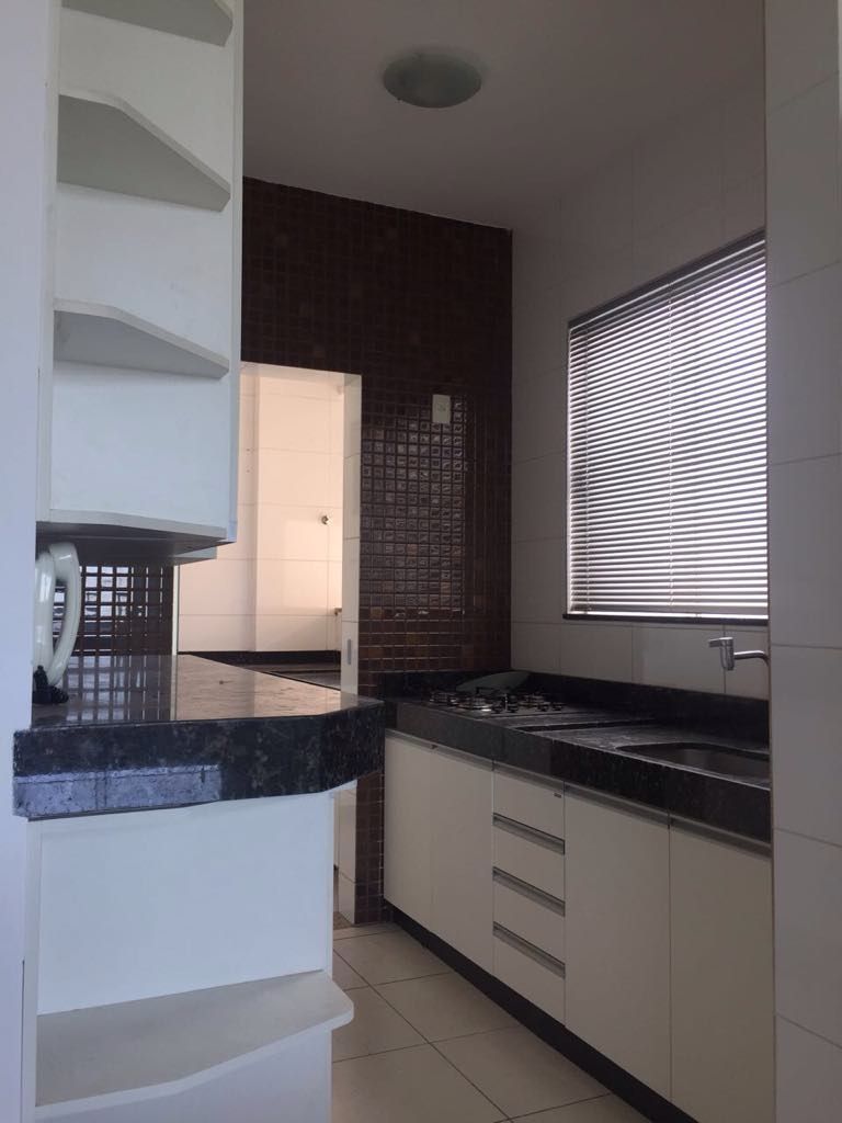 Apartamento à venda com 3 quartos, 70m² - Foto 3