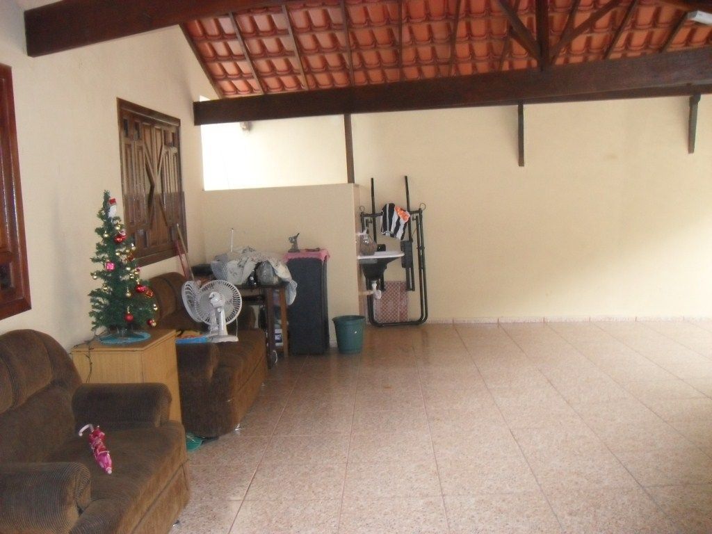 Casa à venda com 3 quartos, 120m² - Foto 2