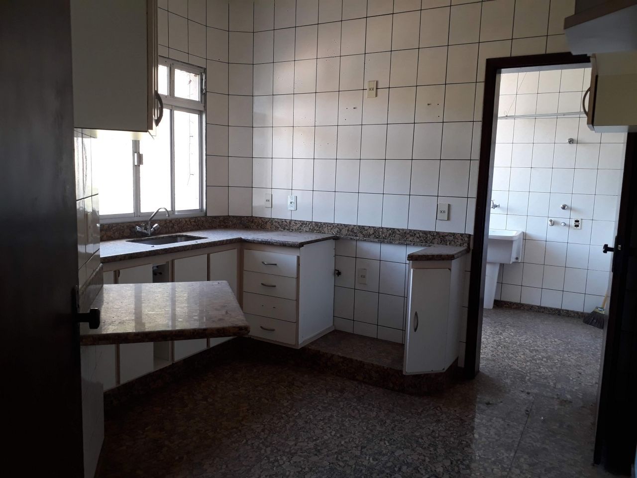 Apartamento à venda com 3 quartos, 100m² - Foto 6