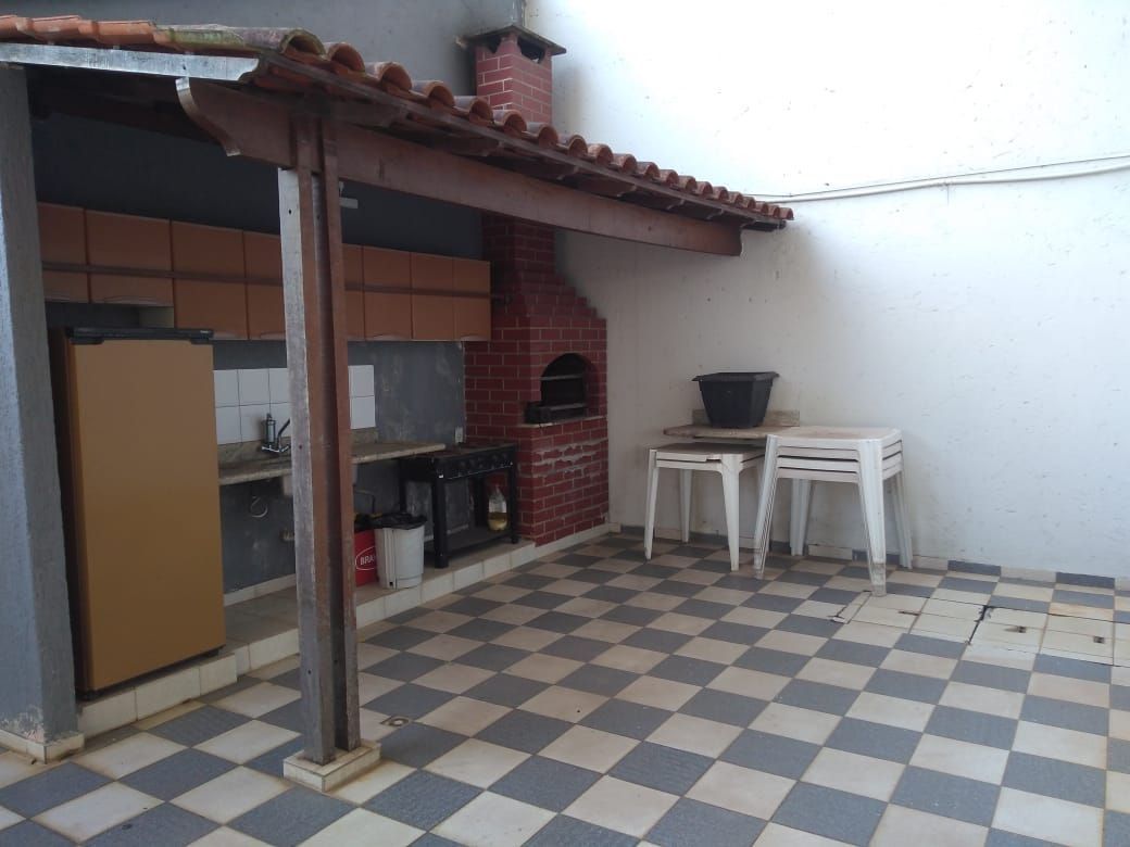 Apartamento à venda com 3 quartos, 100m² - Foto 2