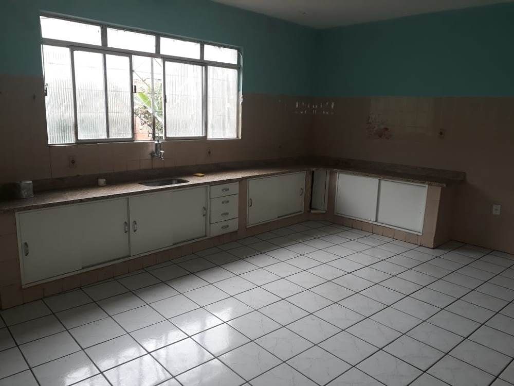 Casa à venda com 4 quartos, 250m² - Foto 6