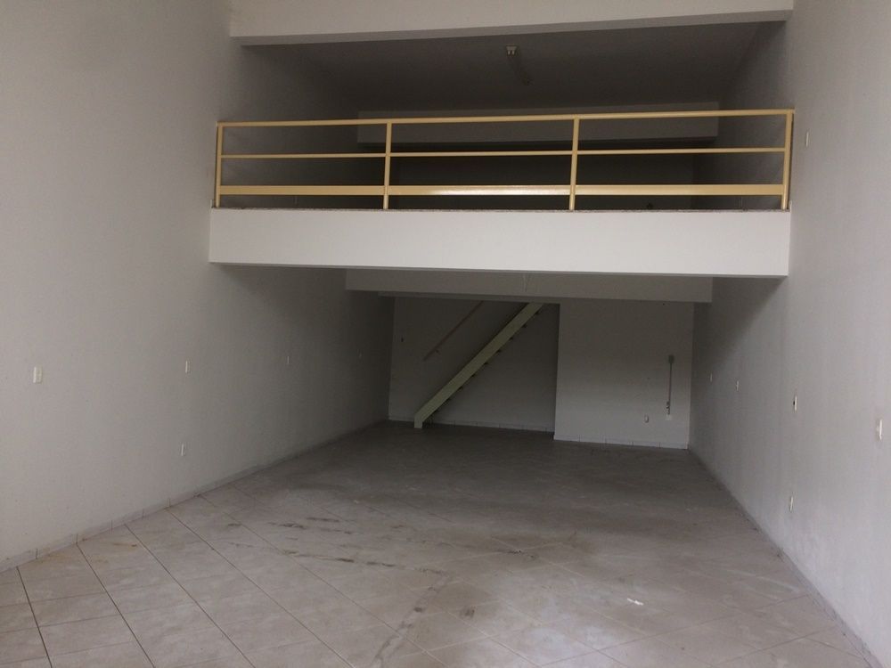 Loja-Salão para alugar com 1 quarto, 120m² - Foto 2