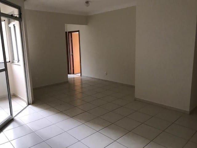 Apartamento à venda com 3 quartos, 115m² - Foto 3