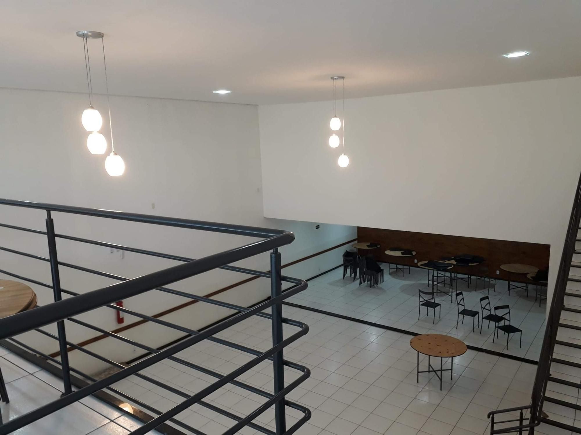 Depósito-Galpão-Armazém para alugar com 3 quartos, 380m² - Foto 1