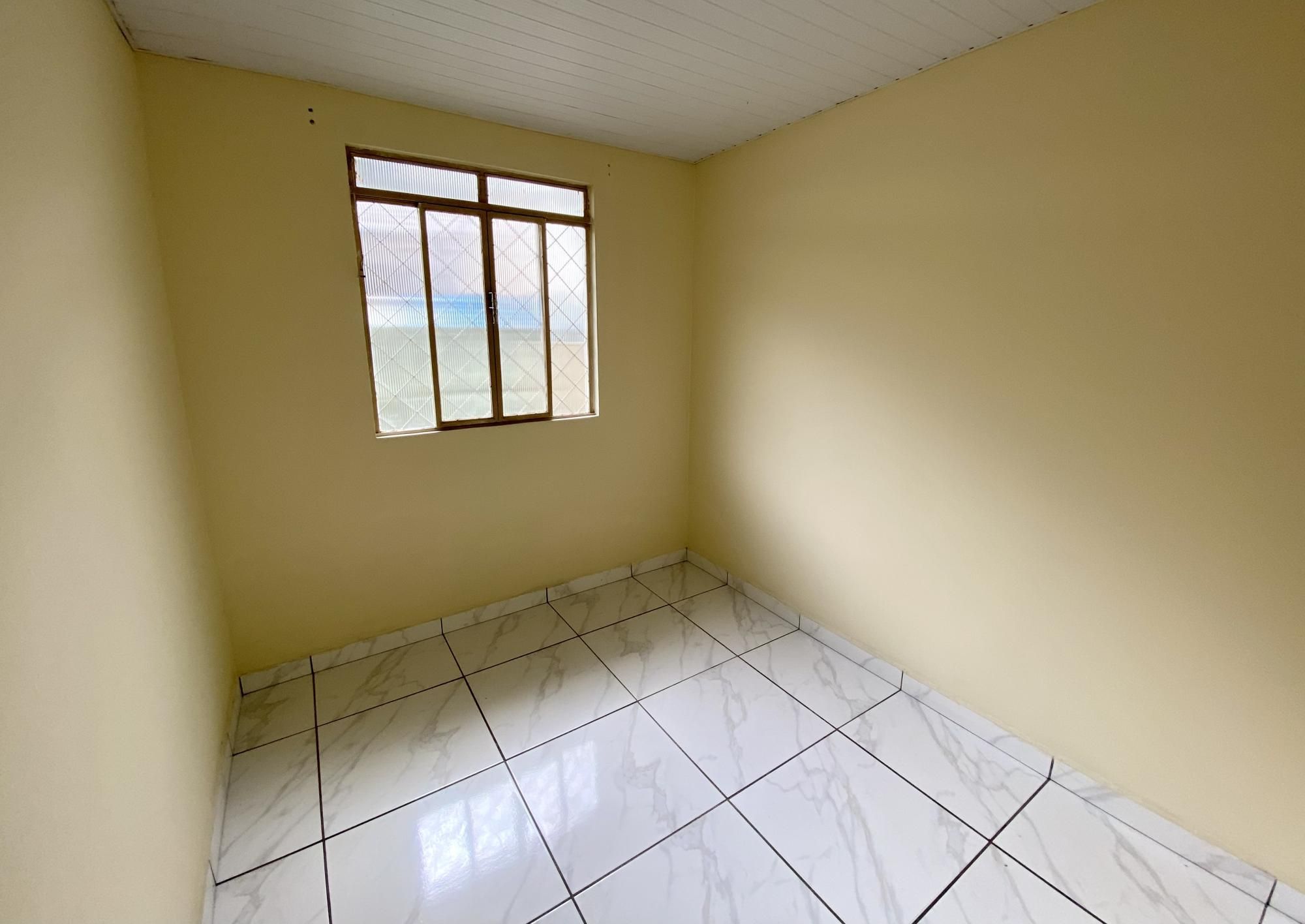 Casa à venda com 4 quartos, 80m² - Foto 14