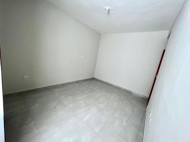 Casa à venda com 3 quartos, 100m² - Foto 9