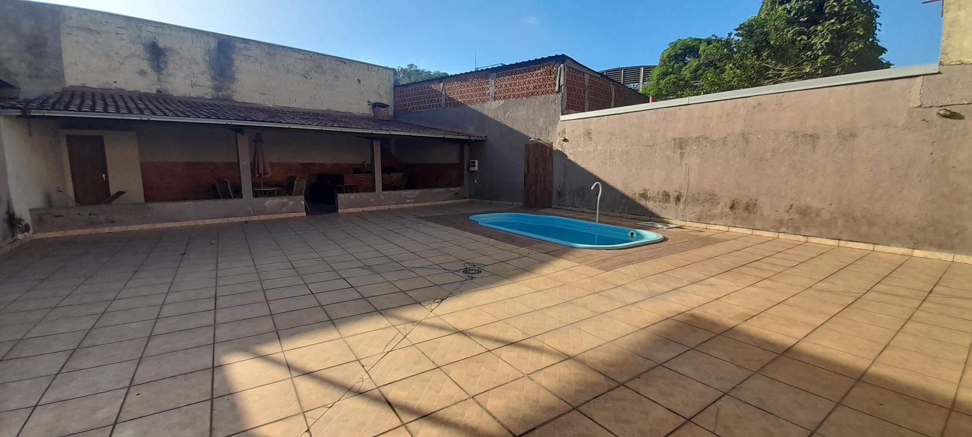 Casa à venda com 3 quartos, 140m² - Foto 8