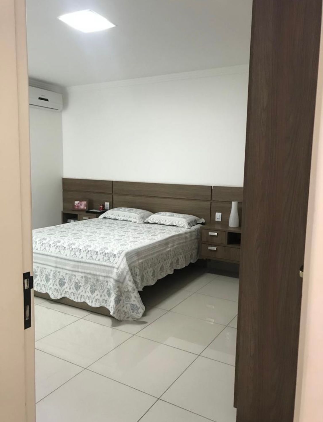 Apartamento à venda com 3 quartos, 123m² - Foto 10