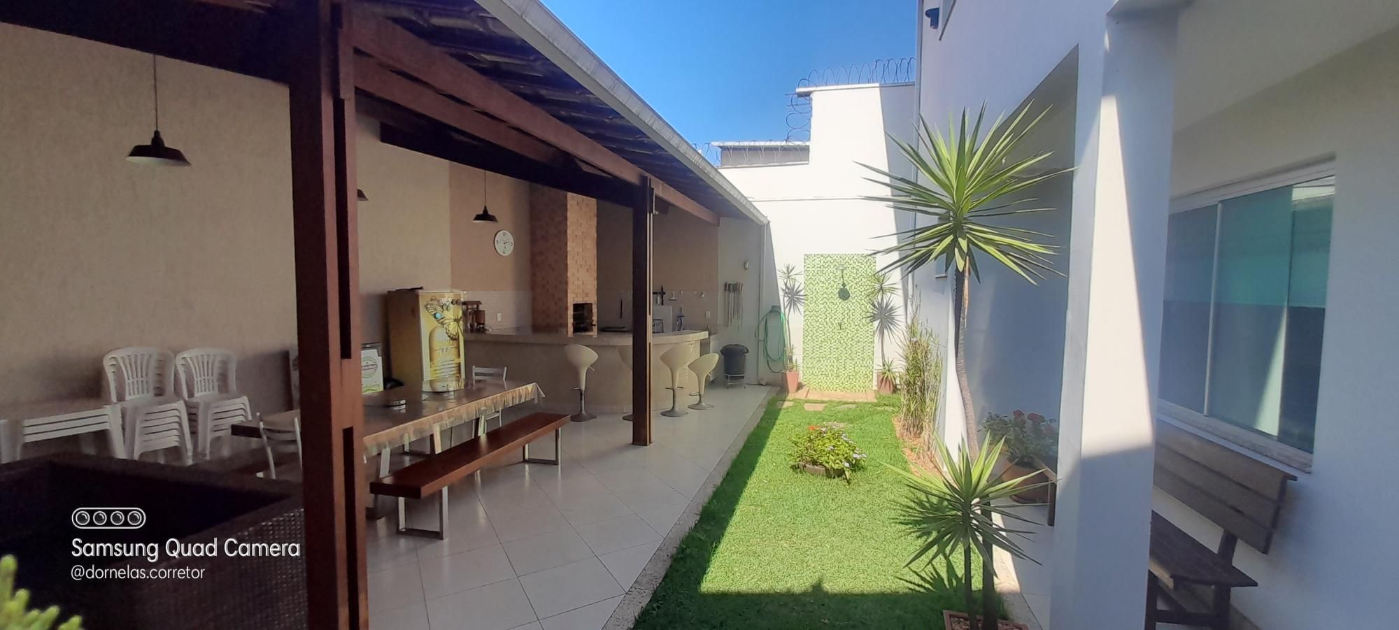 Casa à venda com 3 quartos, 250m² - Foto 15