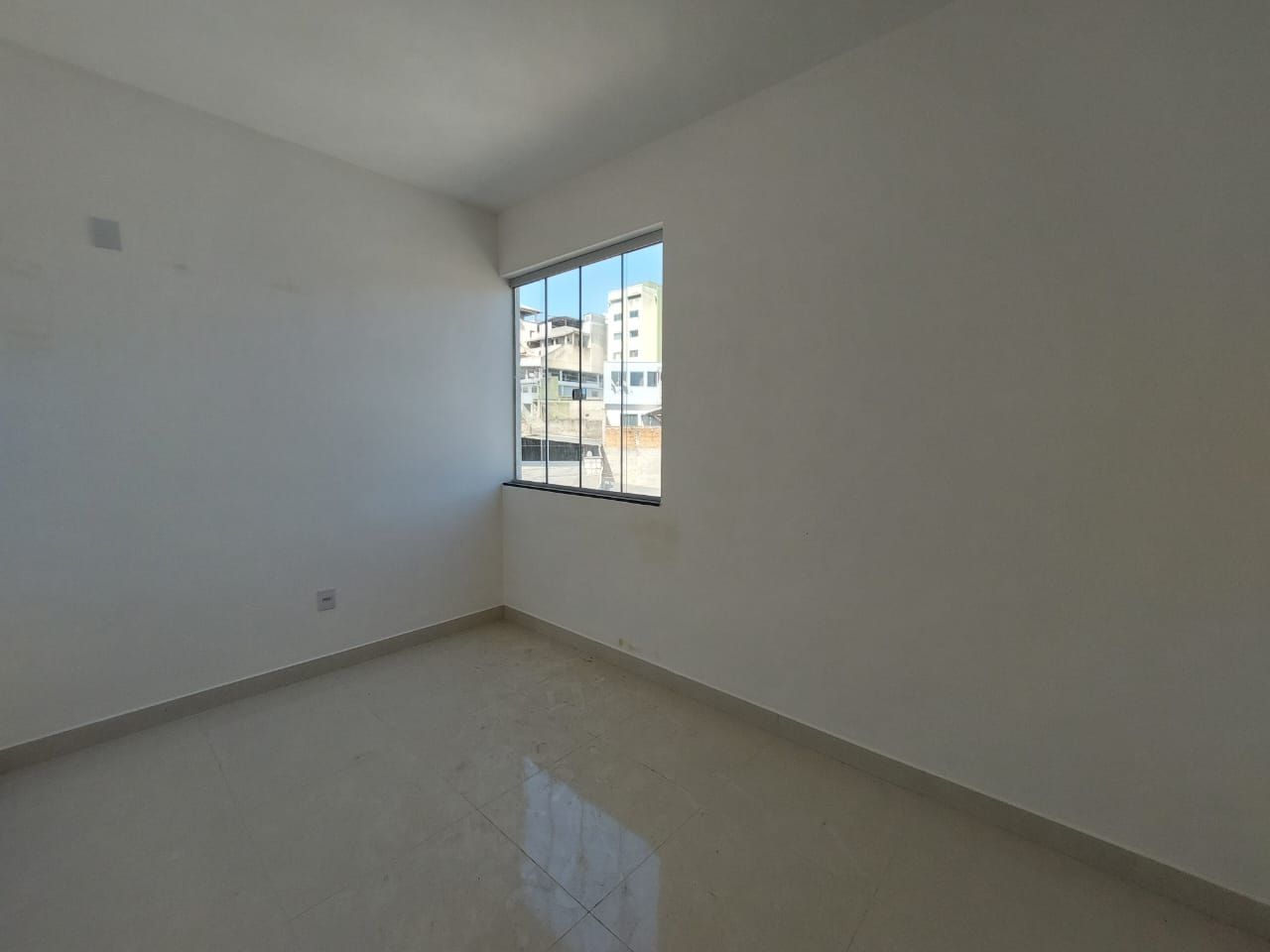 Apartamento à venda com 2 quartos, 70m² - Foto 6