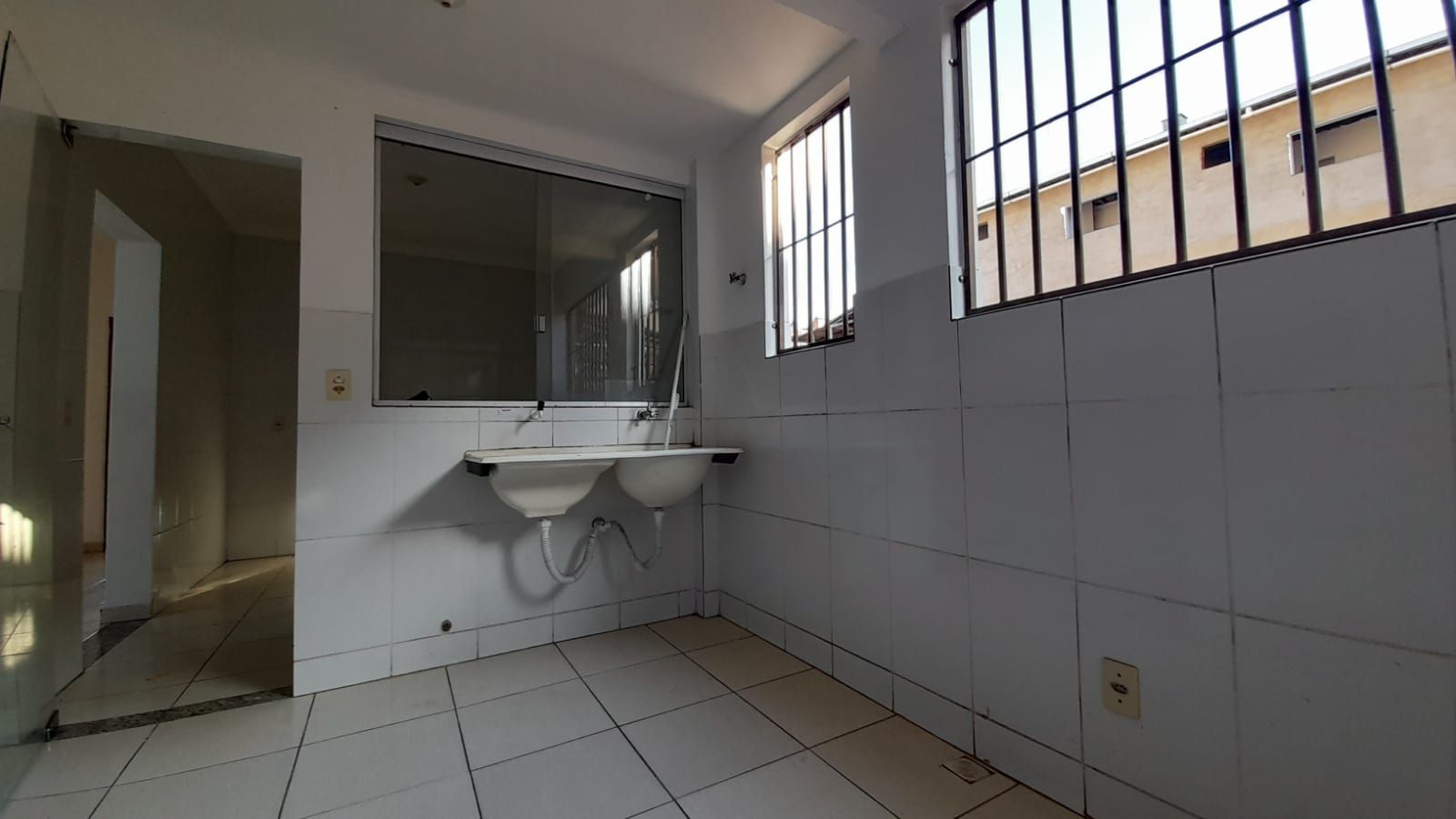 Apartamento à venda com 2 quartos, 72m² - Foto 7