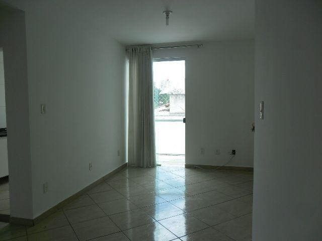 Apartamento à venda com 3 quartos, 122m² - Foto 4