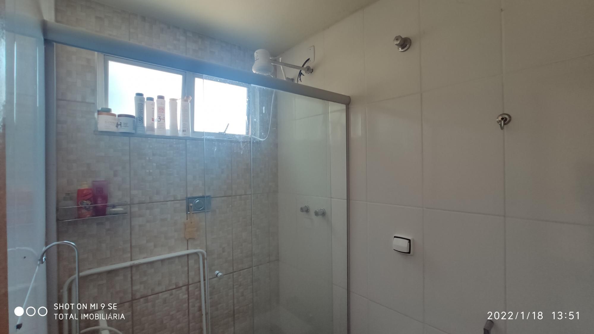 Casa à venda com 5 quartos, 200m² - Foto 14