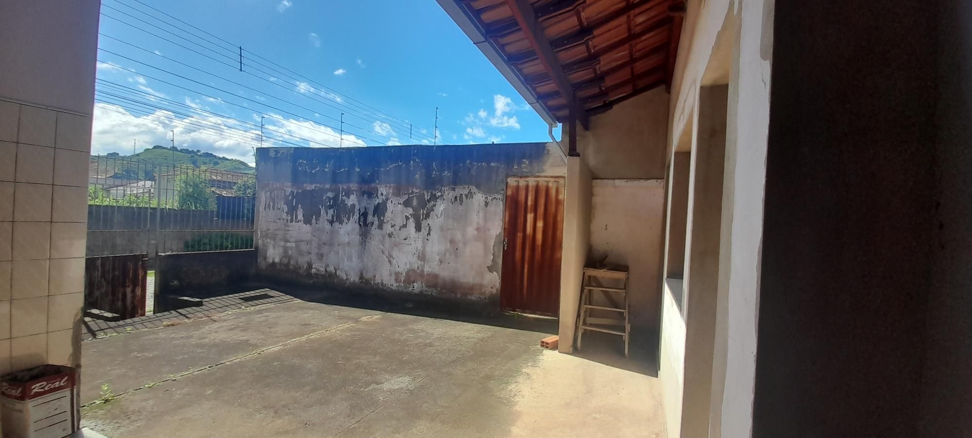 Casa à venda com 3 quartos, 200m² - Foto 8