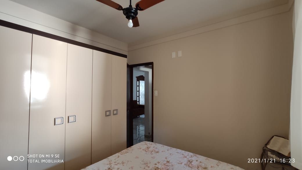 Casa à venda com 3 quartos, 200m² - Foto 8