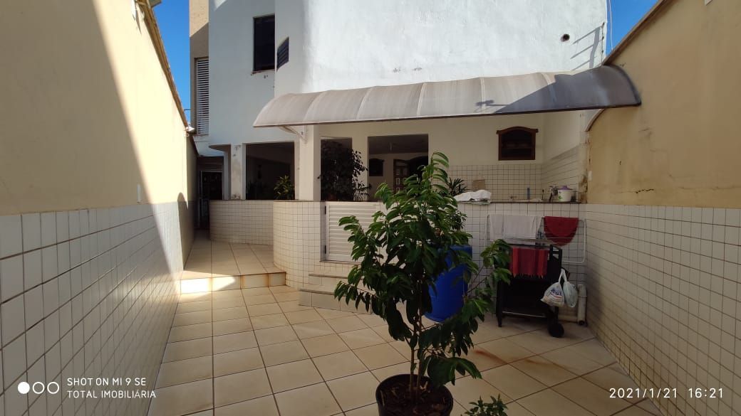 Casa à venda com 3 quartos, 200m² - Foto 19