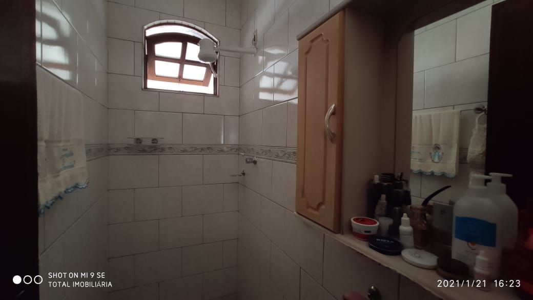 Casa à venda com 3 quartos, 200m² - Foto 11