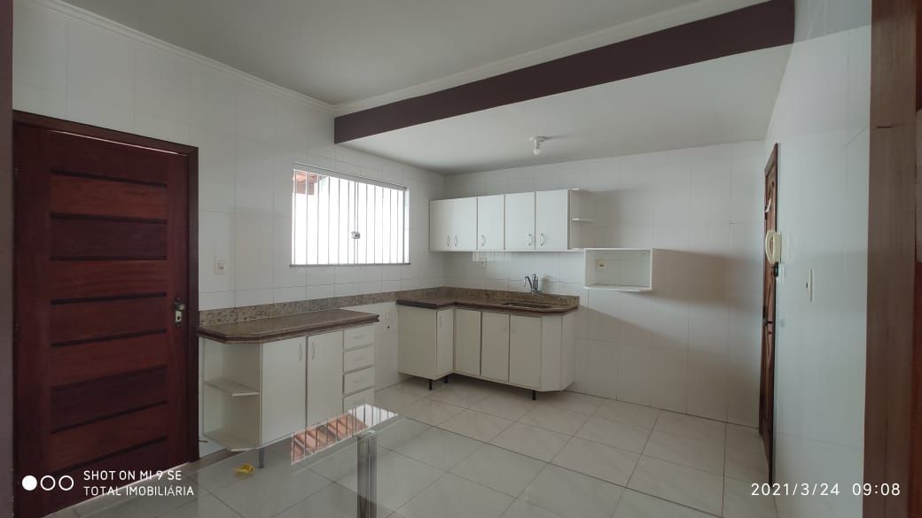 Casa à venda com 3 quartos, 200m² - Foto 12