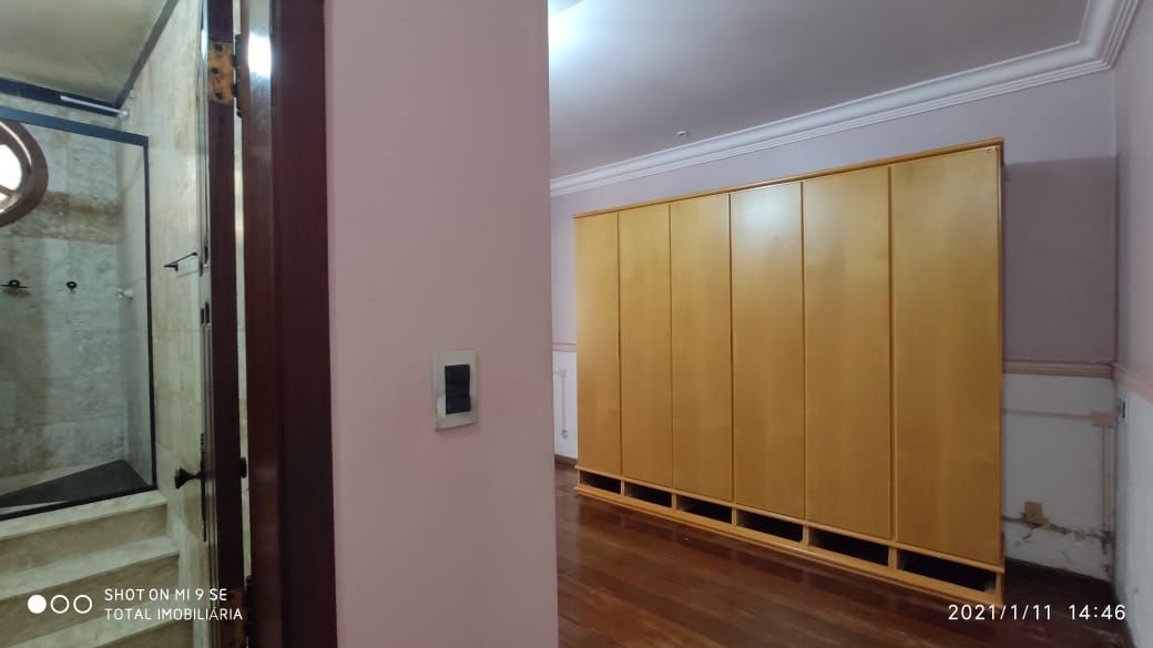 Casa à venda com 3 quartos, 250m² - Foto 12