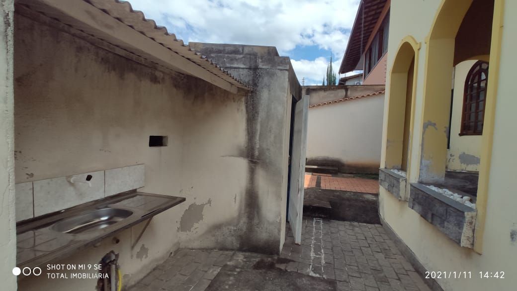 Casa à venda com 3 quartos, 250m² - Foto 20