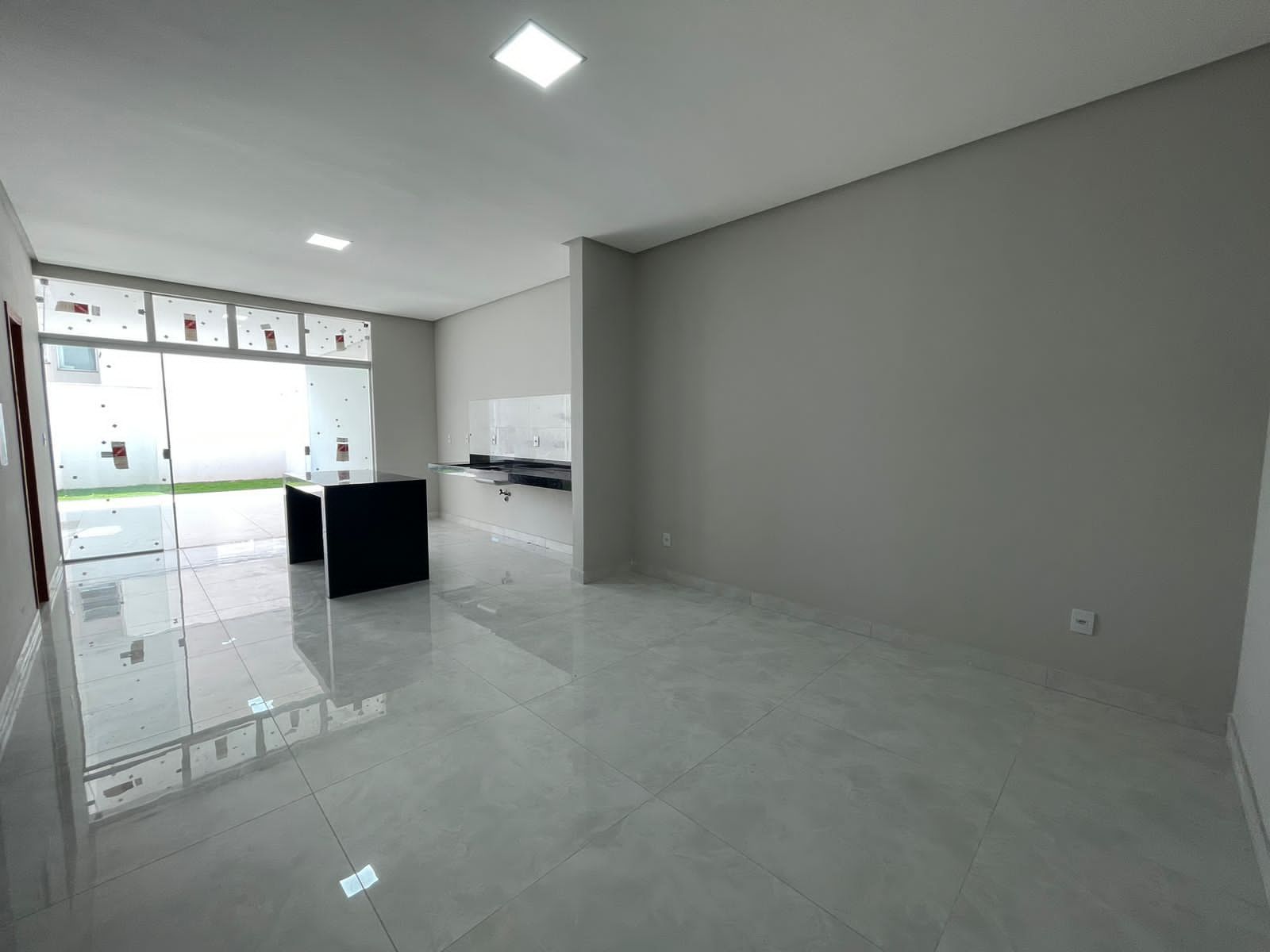 Casa à venda com 3 quartos, 170m² - Foto 4